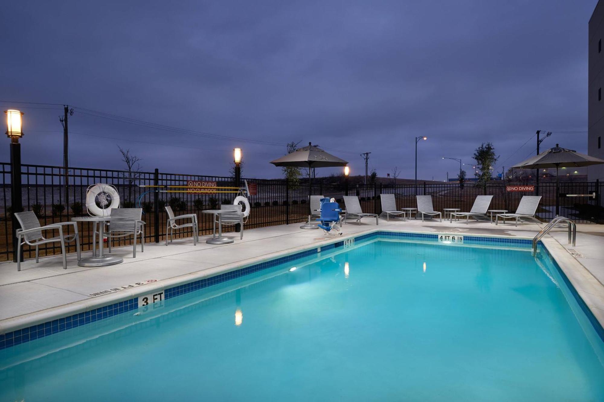 Towneplace Suites Fort Worth Northwest Lake Worth Exterior photo