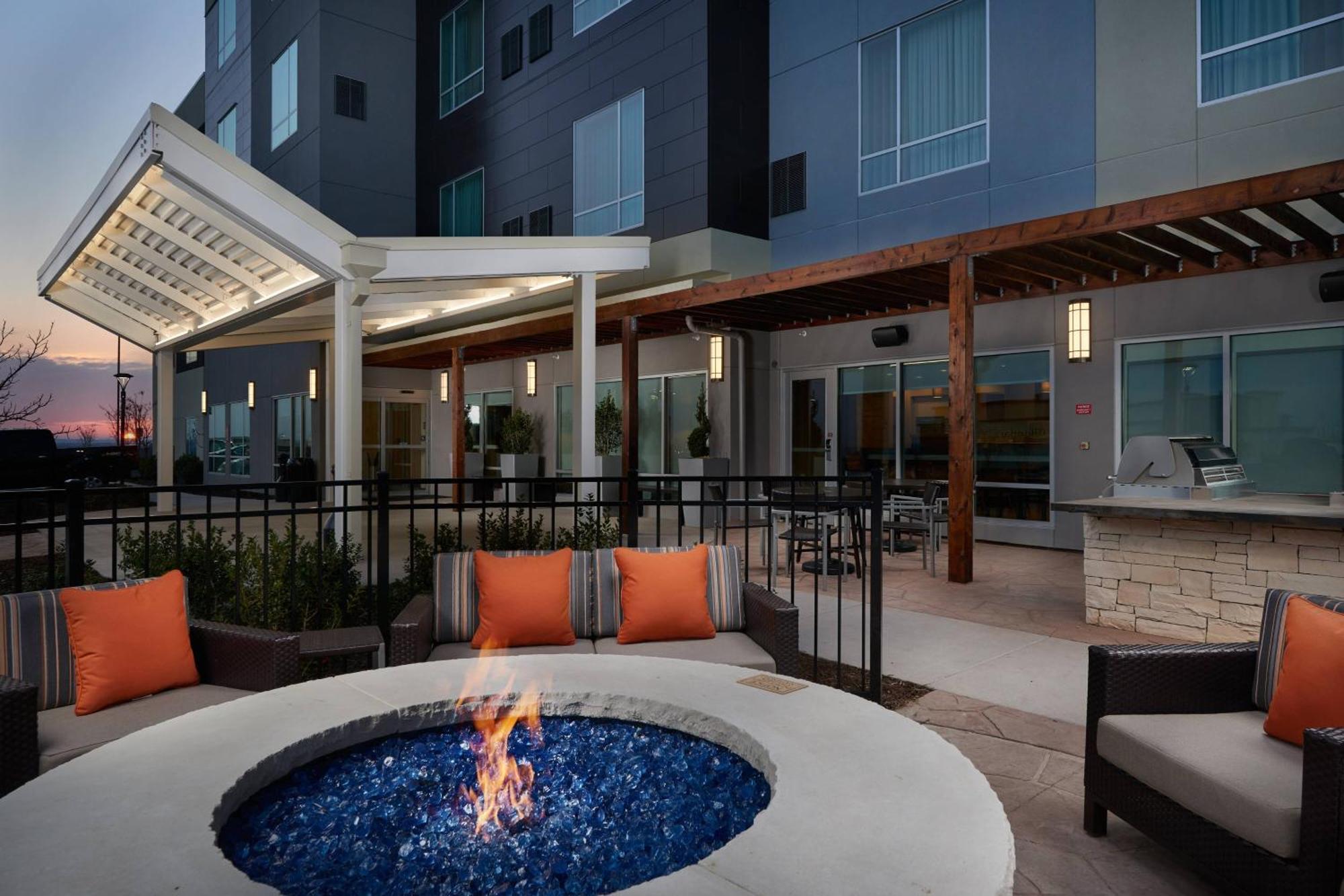 Towneplace Suites Fort Worth Northwest Lake Worth Exterior photo